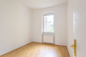 Raum für Arbeiten, Wohnen oder Hobby