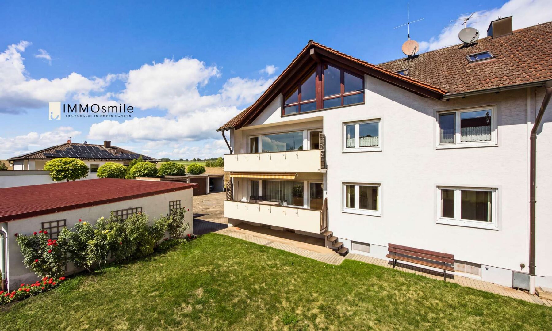 Stilvolle 2-Zimmer-Dachgeschosswohnung mit Weitblick – idyllisch gelegen