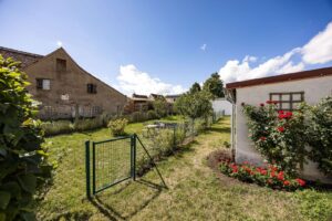 Gemeinschaftlicher Gartenbereich und Blick ins Grüne
